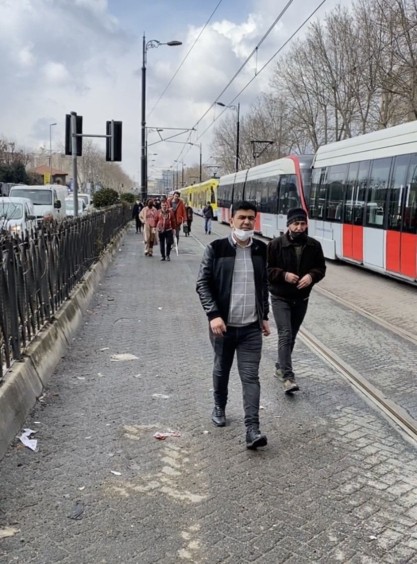 Kabataş-Bağcılar tramvay hattında meydana gelen enerji kesintisi nedeniyle Seyitnizam ve Çapa istasyonları arasında seferler yapılamadı. Yüzlerce ...