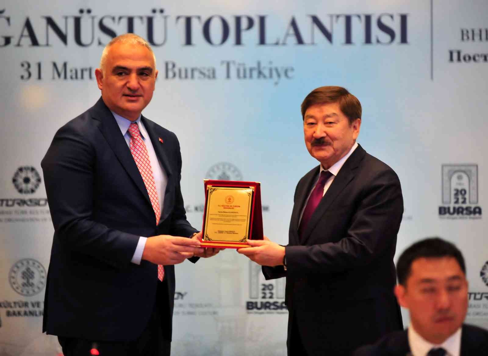 TÜRKSOY Genel Sekreterliği görevine Sultan Rayev’in oy birliği ile seçilirken, Azerbaycan’ın Şuşa kenti de ‘2023 Türk Dünyası Kültür Başkenti ...