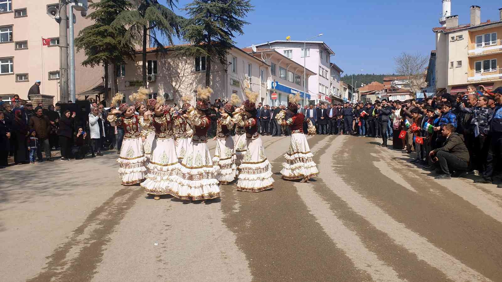 Türk Dünyası’nın Kültür Başkenti ilan edilen Bursa’da nevruz coşkusu yaşanıyor. Orhaneli ilçesinde düzenlenen nevruz programına yoğun ilgi ...