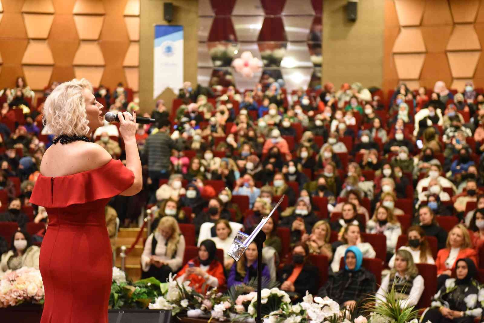 Tuzla Belediyesi, Dünya Kadınlar Günü’nde Tuzlalı kadınlar için konser programı düzenledi. Ses sanatçısı Seda Gökkadar, sevenlerine unutulmaz bir ...