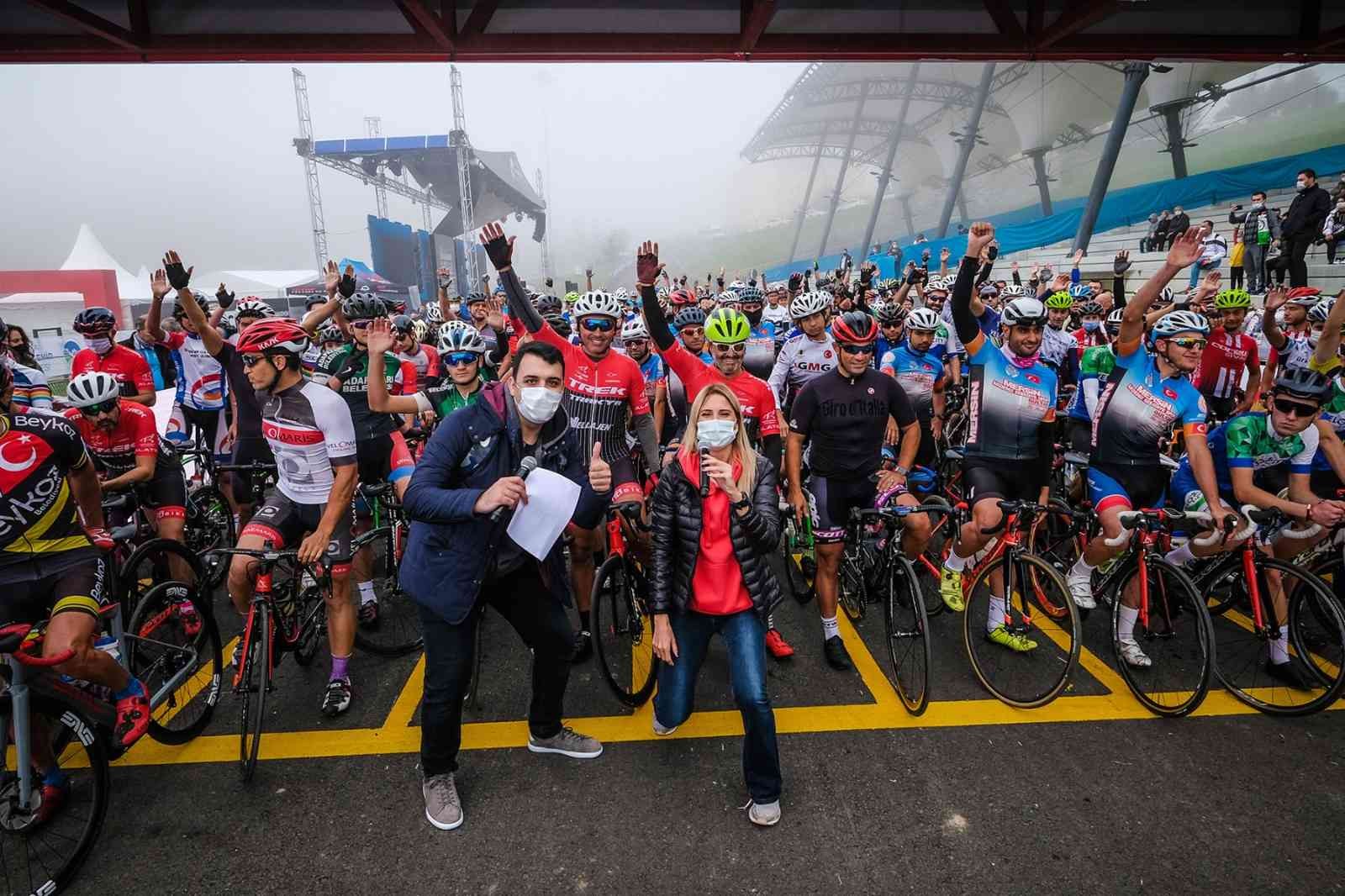 Sakarya Büyükşehir Belediyesi, Türkiye’de ilk kez yapılacak dev bir dünya yarışı için geri sayıma başladı. UCI Dağ Bisikleti Eliminatör Dünya ...