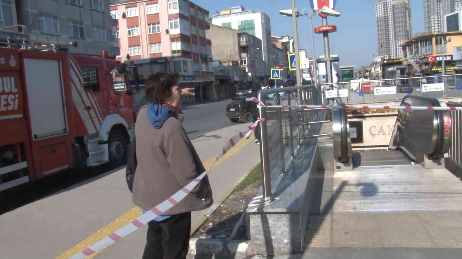 Ümraniye Çakmak metro istasyonundaki elektrik panolarında yangın çıktı. Tren seferlerinin durdurulduğu metro durağı, yolcu girişine kapatıldı ...