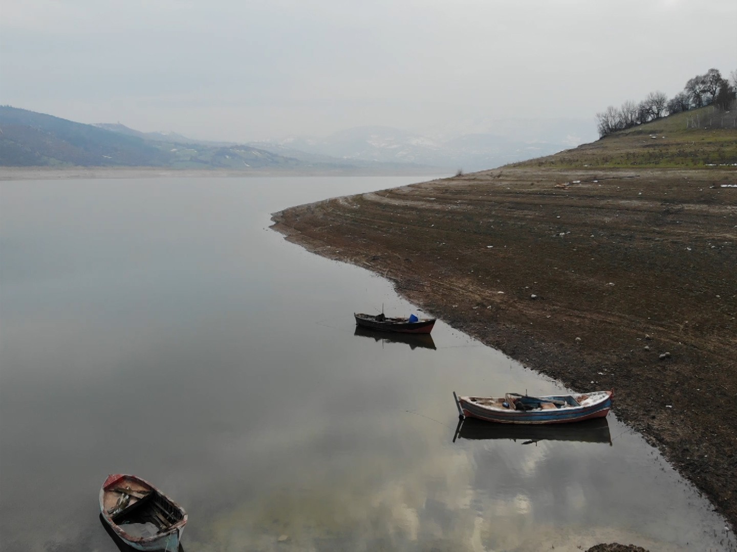 Şubat ve Mart ayında etkili olan kar yağışları sonrası Balıkesir’e su sağlayan barajların birçoğu yüzde 100 doluluğa yaklaştı. Balıkesir ...