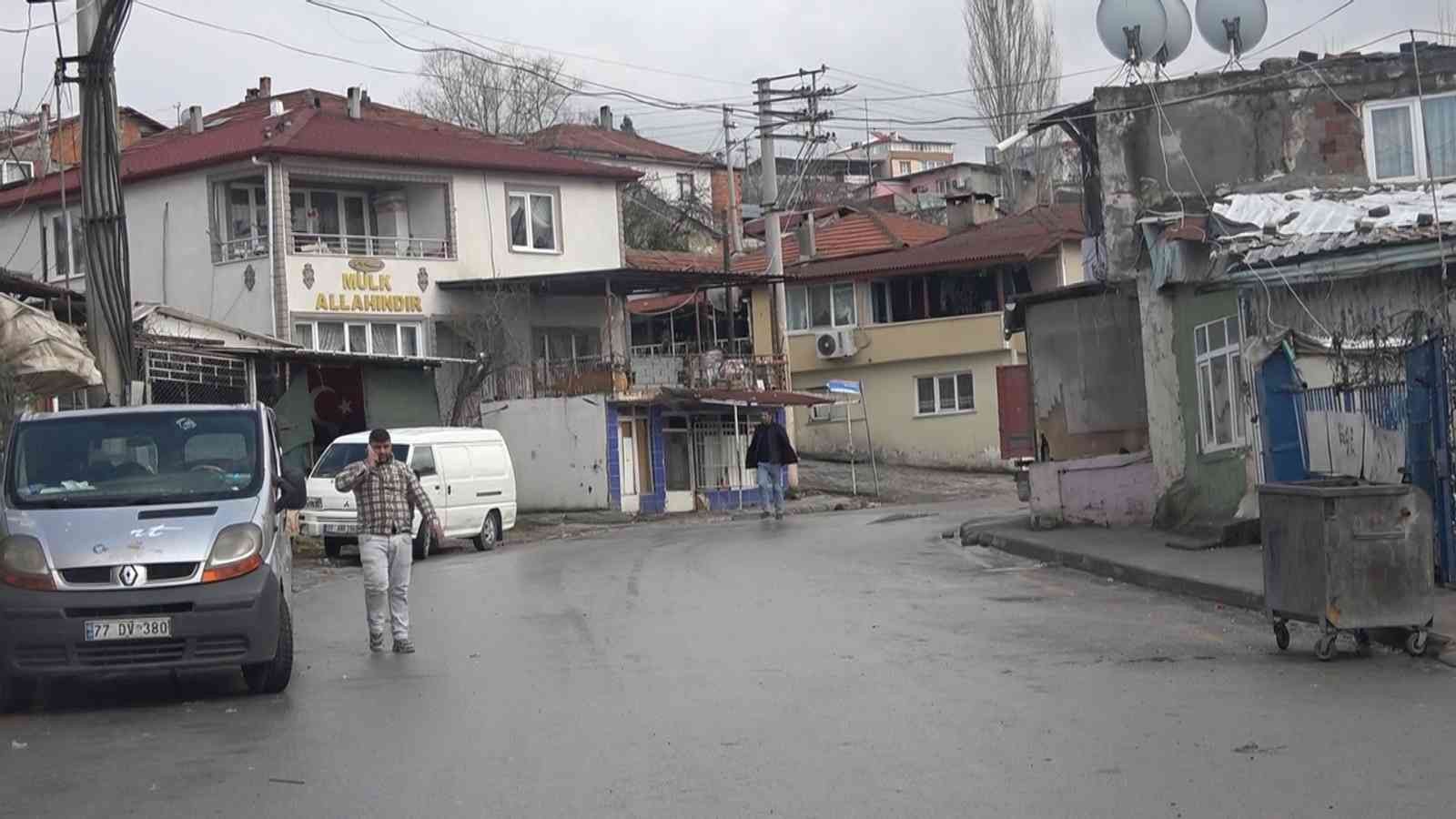 Marmara Depremi’nde yitirdiği 2 bin 504 canla acılarını yaşayan Yalova’da, yine aynı senaryonun yaşanmaması için kentsel dönüşüm hamlesi ...