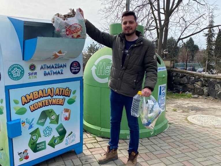 Süleymanpaşa Belediyesi, geri dönüştürülebilir atıkların ekonomiye kazandırılması ve çevre kirliliğinin önlenmesi hedeflerini ortaya koyan Sıfır ...