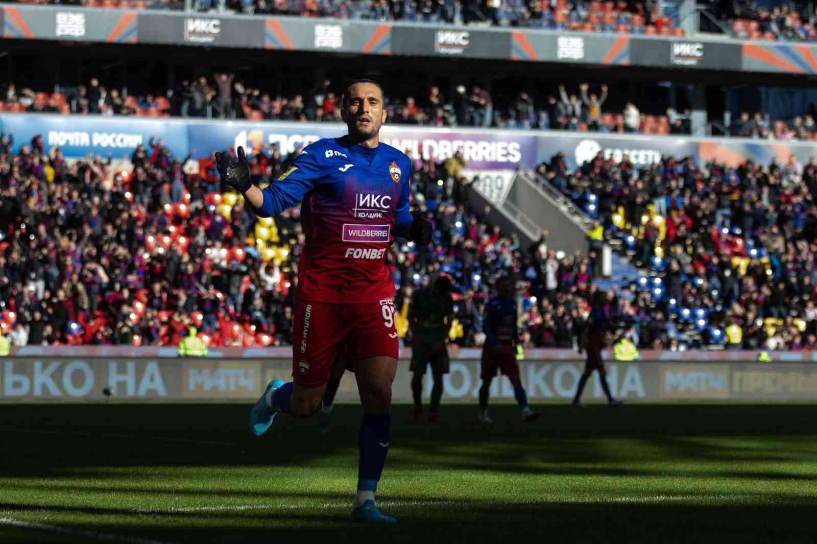 Milli futbolcu Yusuf Yazıcı, CSKA Moskova ile çıktığı 5 resmi maçta, 6 gol 2 asist ile yıldızlaştı. Rusya Ligi’nde CSKA Moskova, Rubin Kazan ile ...