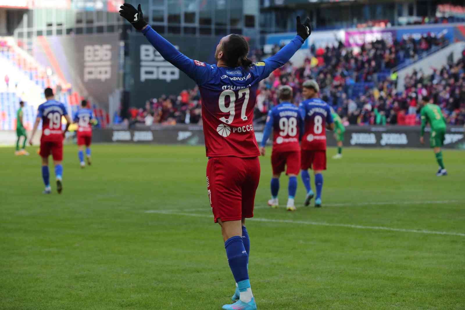 Milli futbolcu Yusuf Yazıcı, CSKA Moskova ile çıktığı 5 resmi maçta, 6 gol 2 asist ile yıldızlaştı. Rusya Ligi’nde CSKA Moskova, Rubin Kazan ile ...