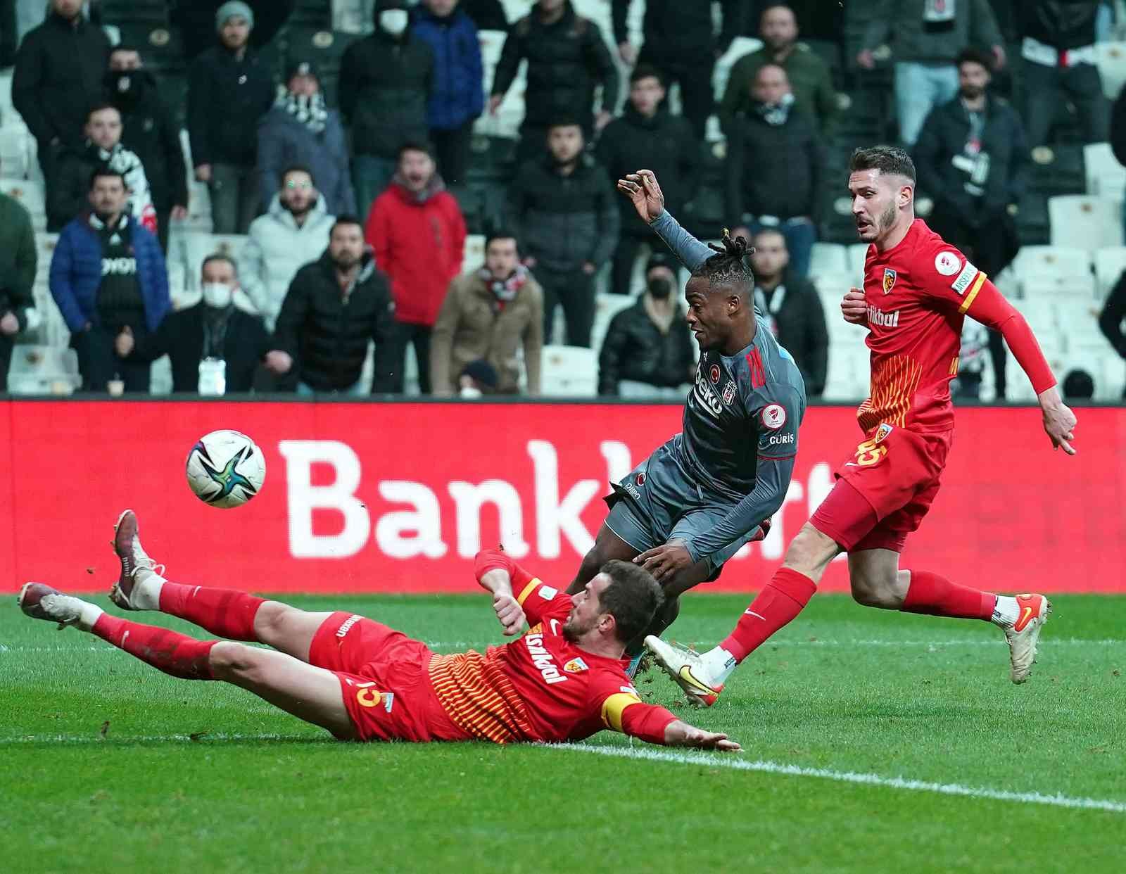 Ziraat Türkiye Kupası Çeyrek Final maçında Beşiktaş sahasında karşılaştığı Kayserispor’a 2-1 mağlup oldu ve elendi. Kayserispor yarı finalde ...