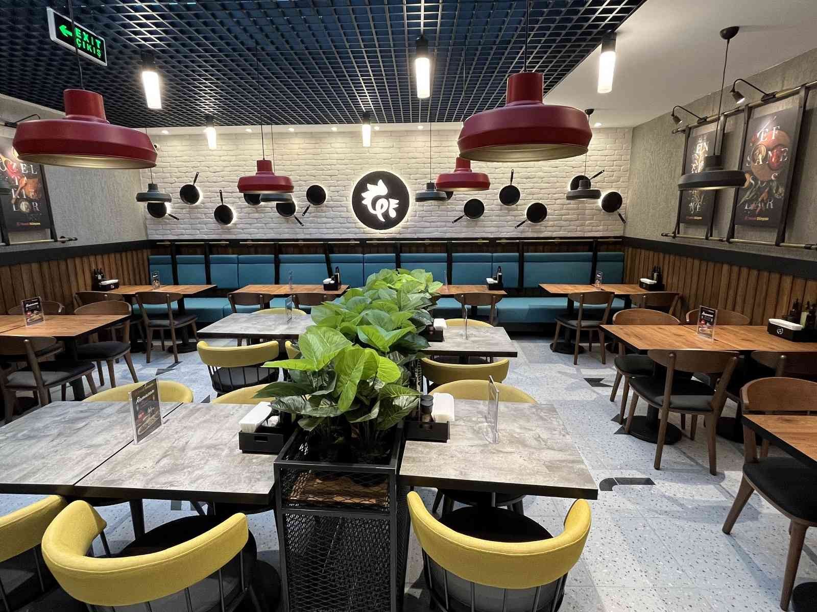 Restoran zinciri Tavuk Dünyası, Mart sonu itibarıyla 10 yeni restoran açılışını tamamlayarak 260 restorana ulaştı. Tavuk Dünyası CEO’su Volkan ...