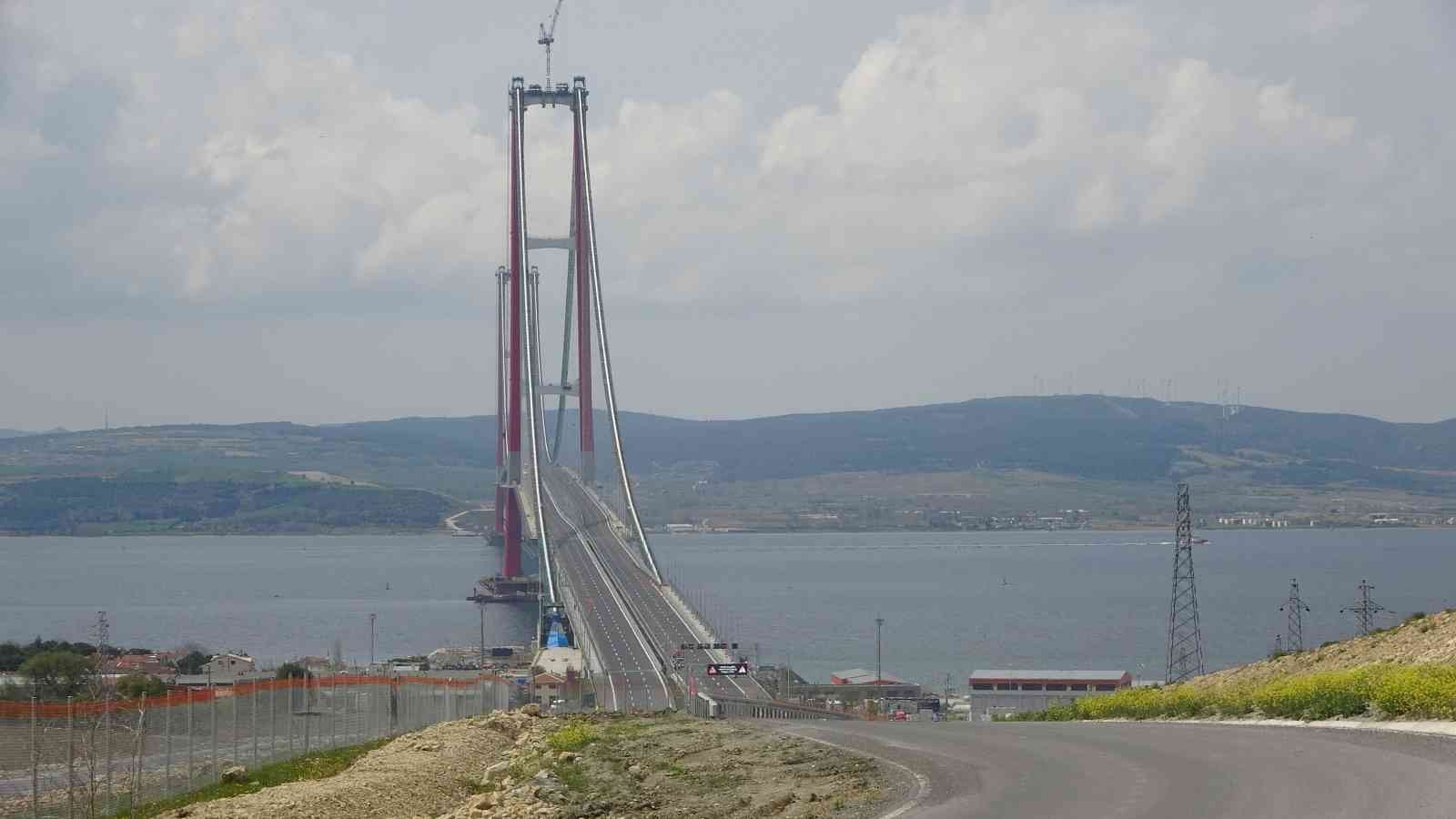 Dünyanın en uzun orta açıklığına sahip 1915 Çanakkale Köprüsü ve bağlantı otoyolları tatilciler ve turistler tarafından tercih ediliyor. Yaklaşan ...