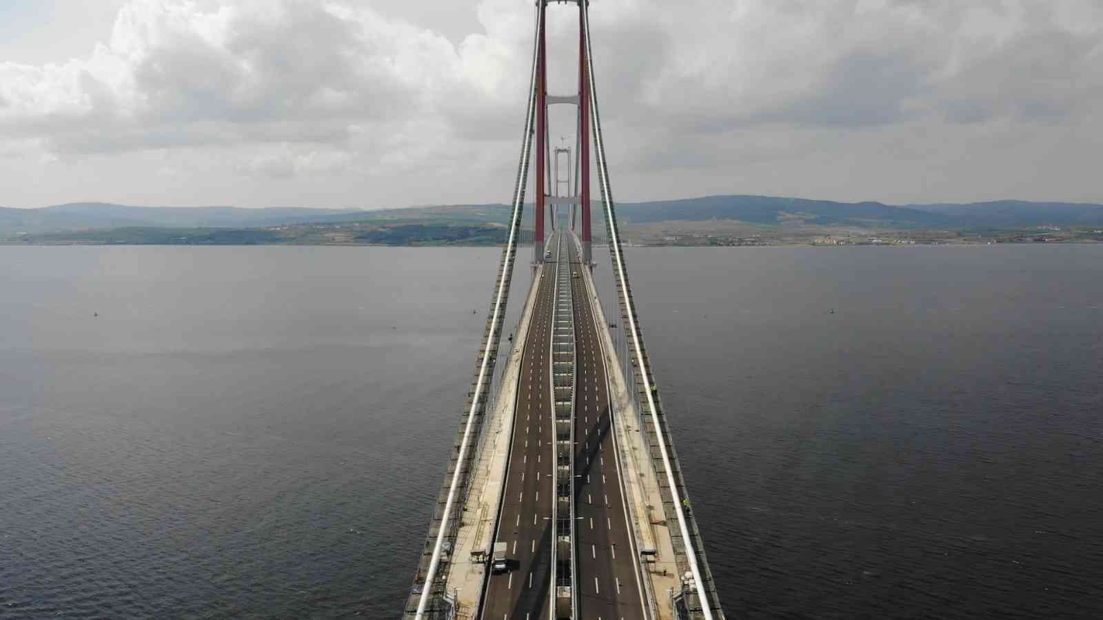 Dünyanın en uzun orta açıklığına sahip 1915 Çanakkale Köprüsü ve bağlantı otoyolları tatilciler ve turistler tarafından tercih ediliyor. Yaklaşan ...