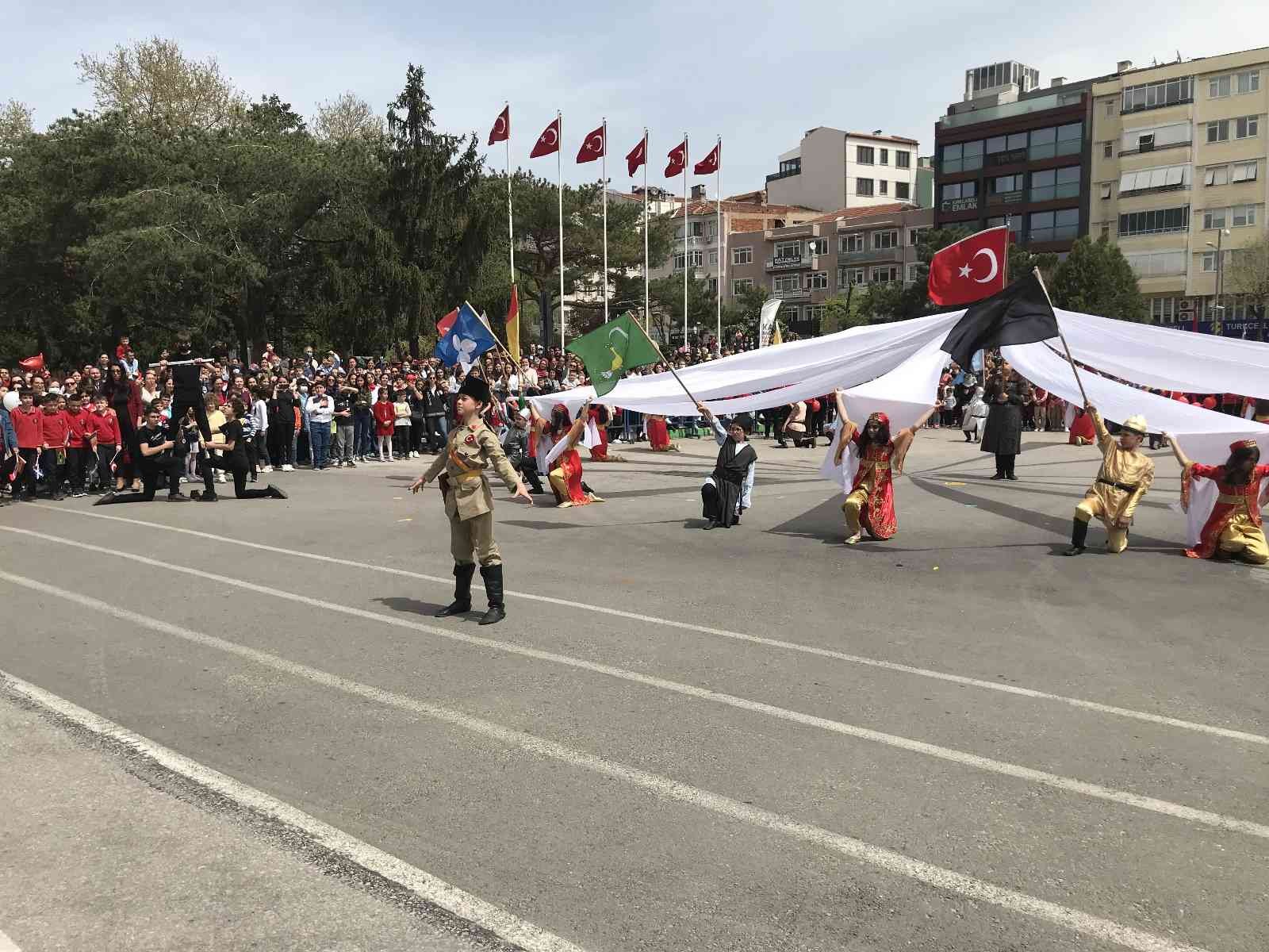 23 Nisan Ulusal Egemenlik ve Çocuk Bayramı’nın 102. Yıl törenlerle Kırklareli’nde coşkuyla kutlandı. Kırklareli’nde 23 Nisan Ulusal Egemenlik ve ...