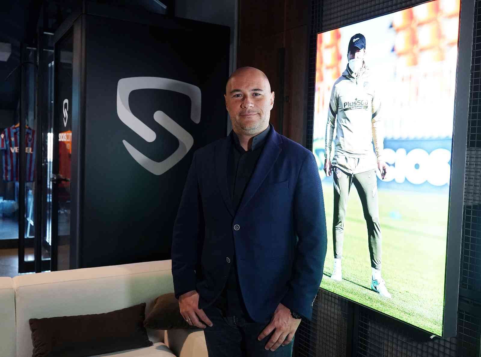 Socios.com’un kurucusu ve CEO’su Alex Dreyfus, futbola sağladıkları gelirlerden ve Messi’yle yaptıkları anlaşmanın içeriğinden bahsetti. Dreyfus ...