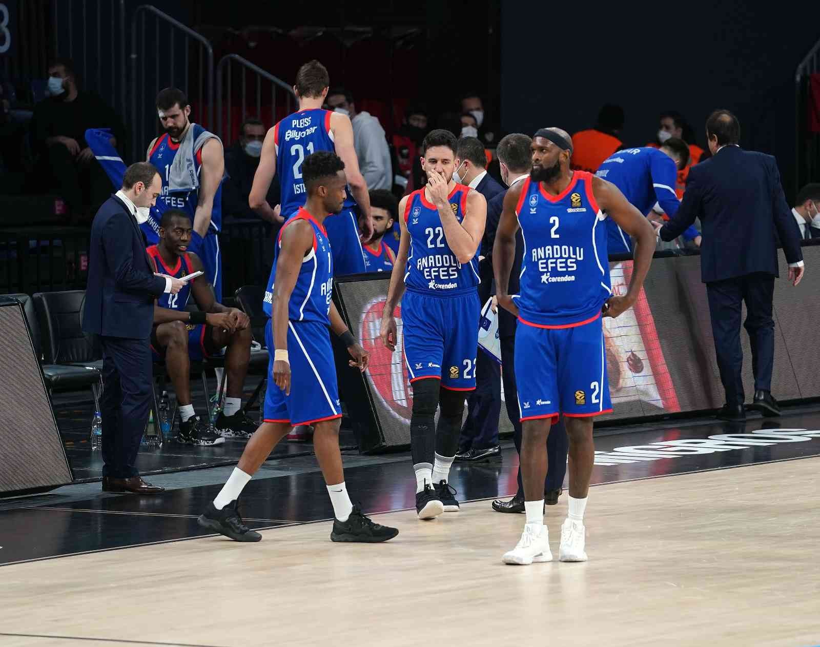 Anadolu Efes, THY Euroleague play-off turu ikinci maçında yarın deplasmanda İtalyan temsilcisi Olimpia Milano ile mücadele edecek. Seride Efes’in ...