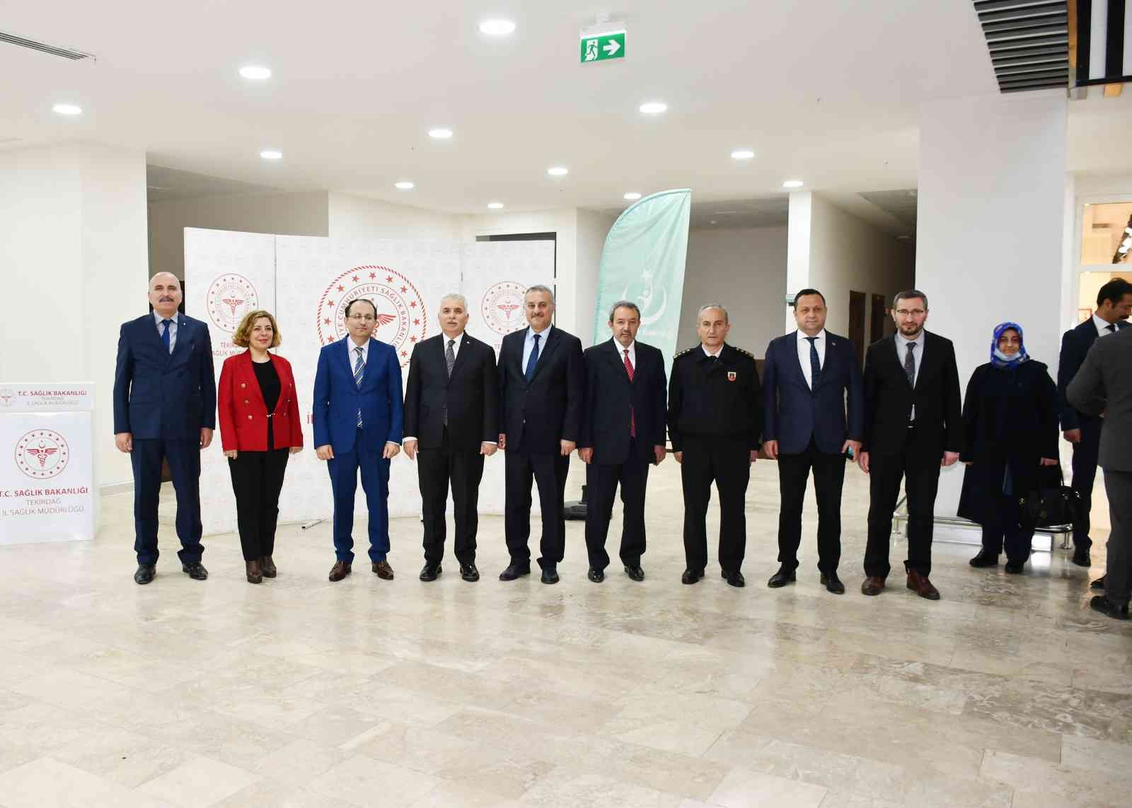 Tekirdağ’da bağımlılıkla mücadele çalıştayı düzenlenerek, zararlı maddeler ile ilgili etkin mücadele yöntemleri tartışıldı. Bağımlılıkla Mücadele ...