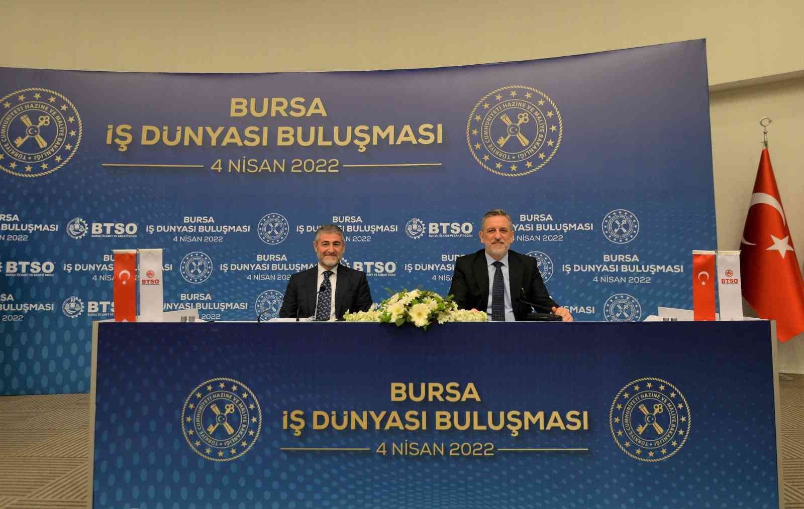 Bursa Ticaret ve Sanayi Odası (BTSO) ev sahipliğinde düzenlenen ’Bursa İş Dünyası Buluşması’ toplantısına katılan Hazine ve Maliye Bakanı ...