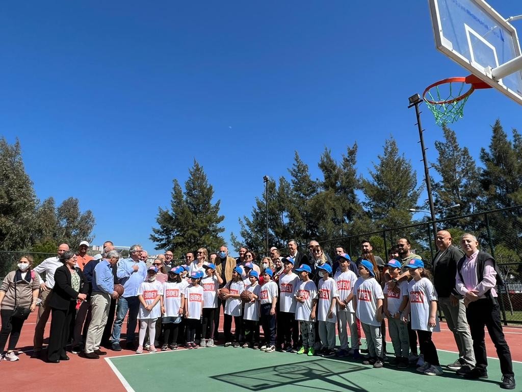 Basketbol İçin Destek ve Eğitim Vakfı (BİDEV), önemli bir çalışmaya imza atarak, Türk Eğitim Gönüllüleri Vakfı (TEGV) Çiğli Eğitim Parkı ...