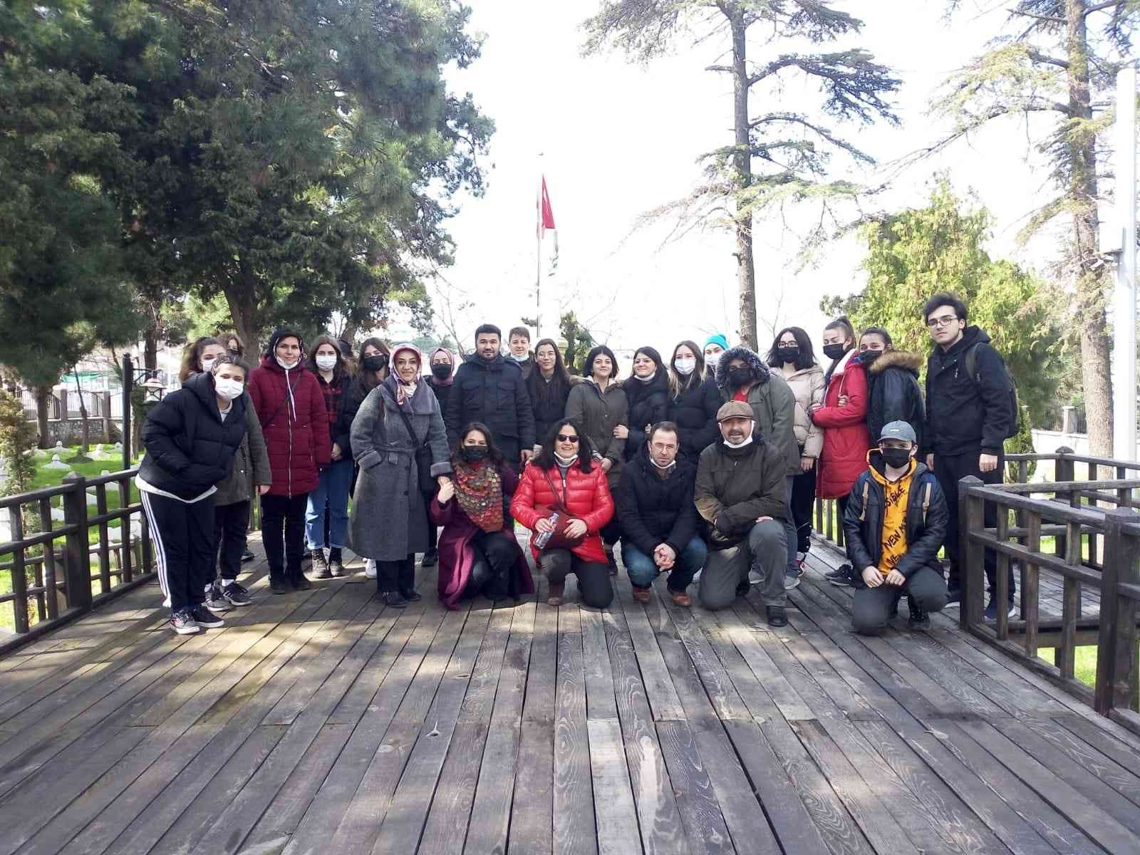 Çanakkale’nin Biga ilçesinde bulunan Ayşe Doğan Mesleki ve Teknik Anadolu Lisesi öğretmenleri, ‘Eğlenerek Motive Oluyoruz Öğrenmeyi Daha Çok ...