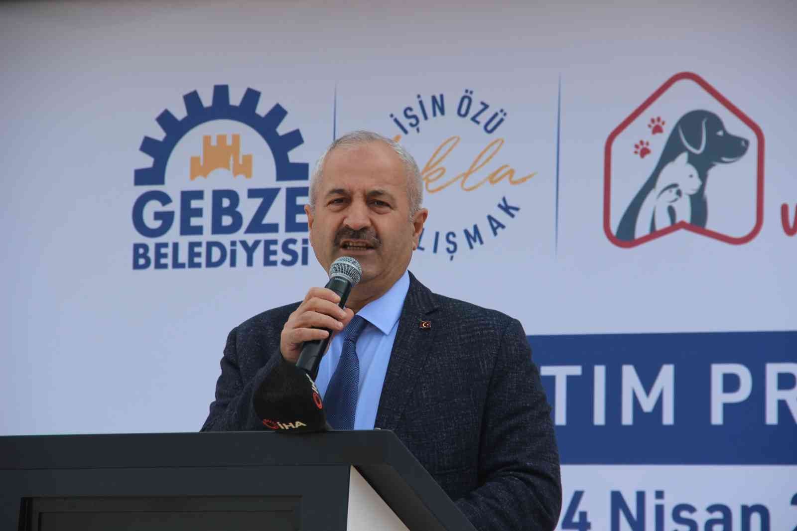 Kocaeli’nin Gebze ilçesinde tanıtımı yapılan ve Ramazan Bayramı’ndan sonra açılması planlan Sokak Hayvanları Bakım Rehabilitasyon ve Eğitim ...