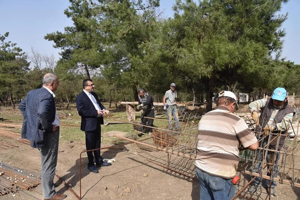 Çanakkale’nin Çan ilçesi Seramik Mahallesi’ne 500 tonluk su deposu inşaatı yapımı başladı. Çan Belediyesi sorunlara çözüm üretmeye ve yapılmayanı ...