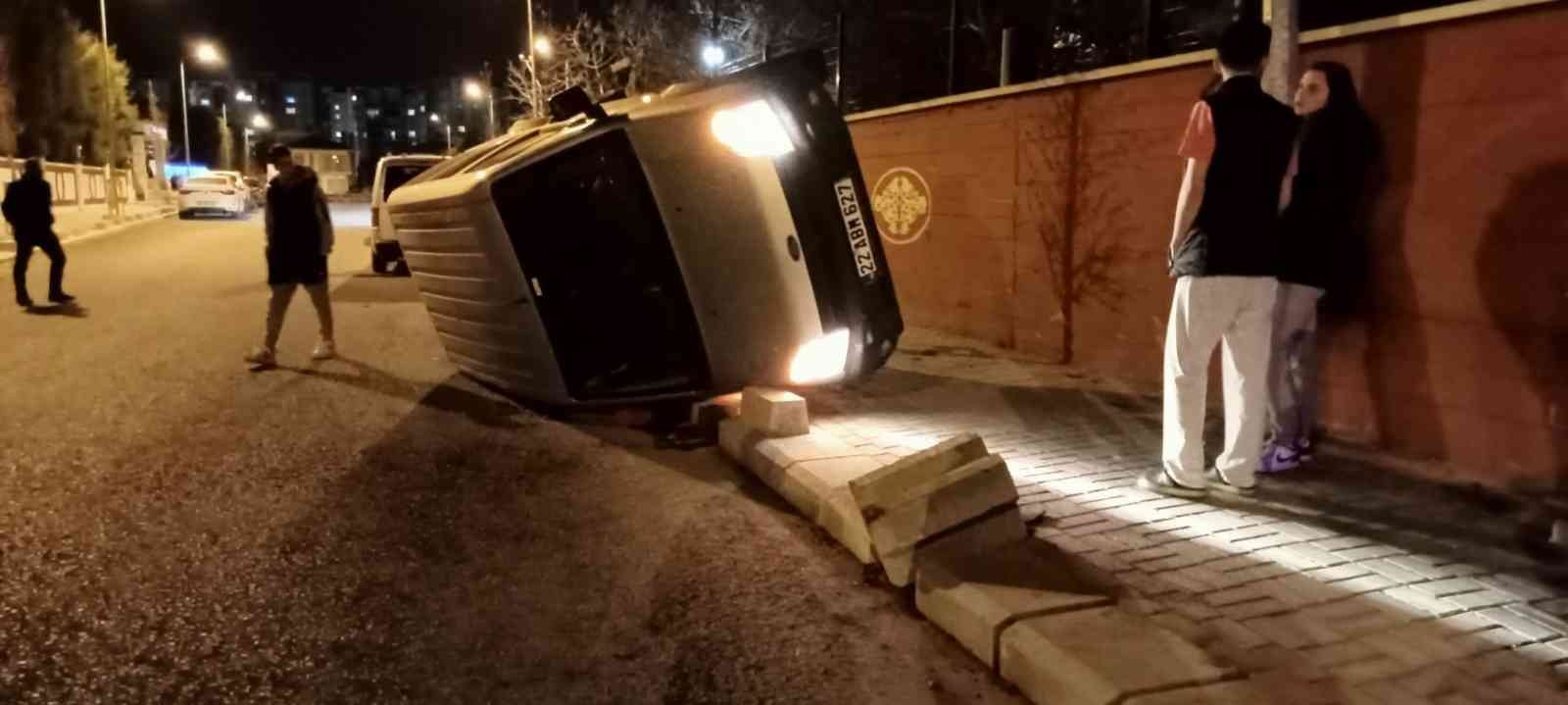 Tekirdağ’ın Çorlu ilçesinde iki aracın çarpışması sonucu meydana gelen kazada 1 kişi hafif yaralandı. Kaza, Hürriyet Mahallesi Balık Sokak’ta ...