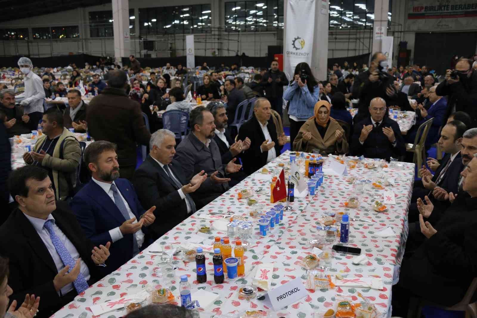 Çerkezköy Ticaret ve Sanayi Odası (ÇTSO), geleneksel olarak düzenlediği iftar programında Çerkezköy protokolü ve oda üyelerini ağırladı ...