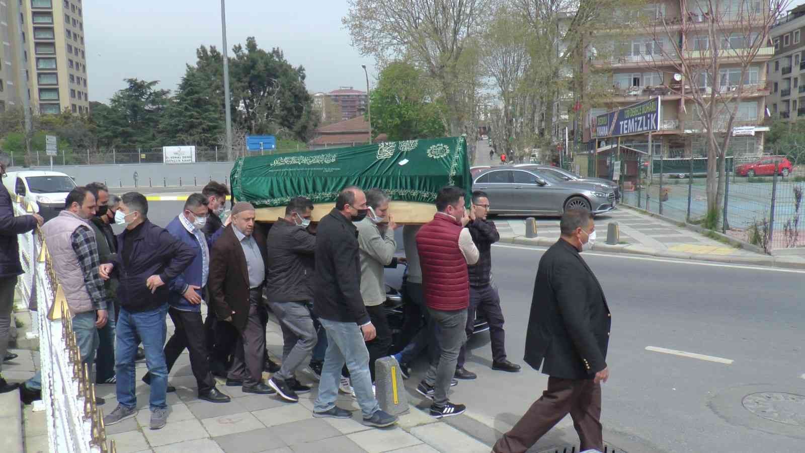 Karaciğer yetmezliği nedeniyle hayatını kaybeden Cumhuriyet Savcısı Mustafa Ramazan Günaydın Pendik’te son yolculuğuna uğurlandı. Günaydın’ın ...