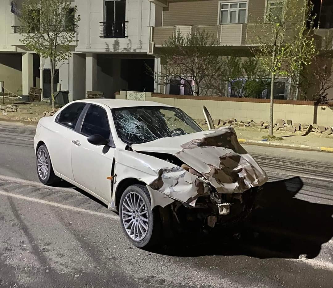 Edirne’de iki otomobilin çarpıştığı kazada 1 kişi öldü, 1 kişi yaralandı. Alınan bilgiye göre, dün gece saatlerinde İpsala ilçesinde Bayrambey ...