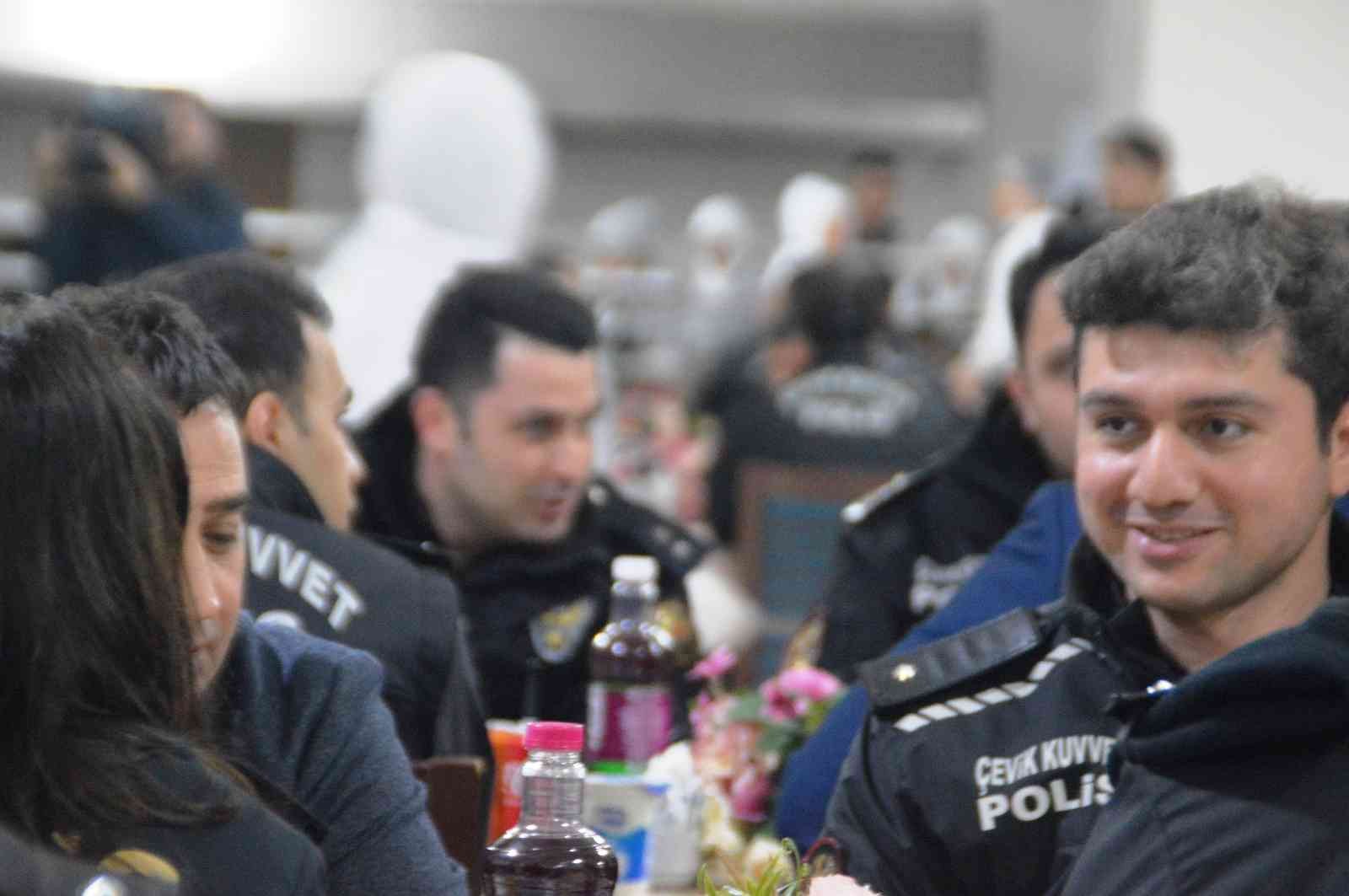 Türk Polis Teşkilatının 177. Kuruluş Yıldönümü’nde İstanbul İl Emniyet Müdürü Zafer Aktaş, Çevik Kuvvet Şube Müdürlüğü Bayrampaşa Yerleşkesi’nde ...