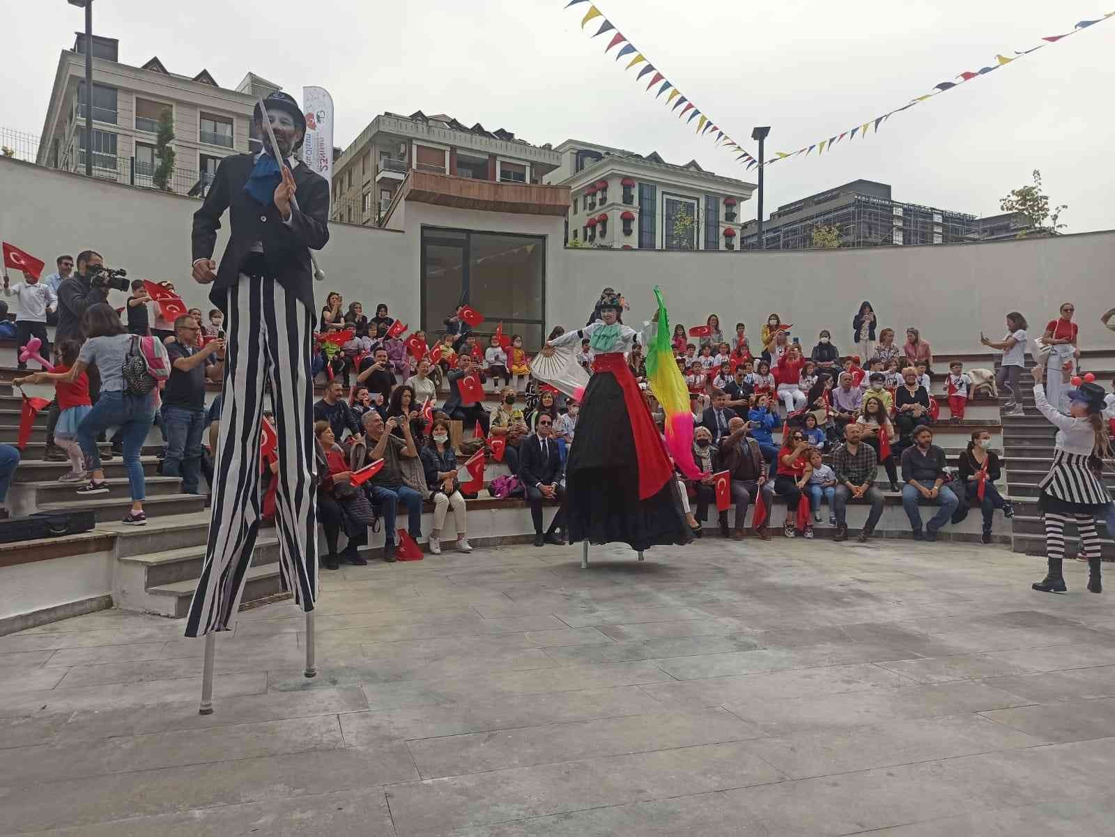 Kadıköy’de, çocukların geleneksel ve dijital araçları kullanarak bedensel ve zihinsel becerilerini geliştirebilecekleri İDEA Çocuk’un açılışı ...