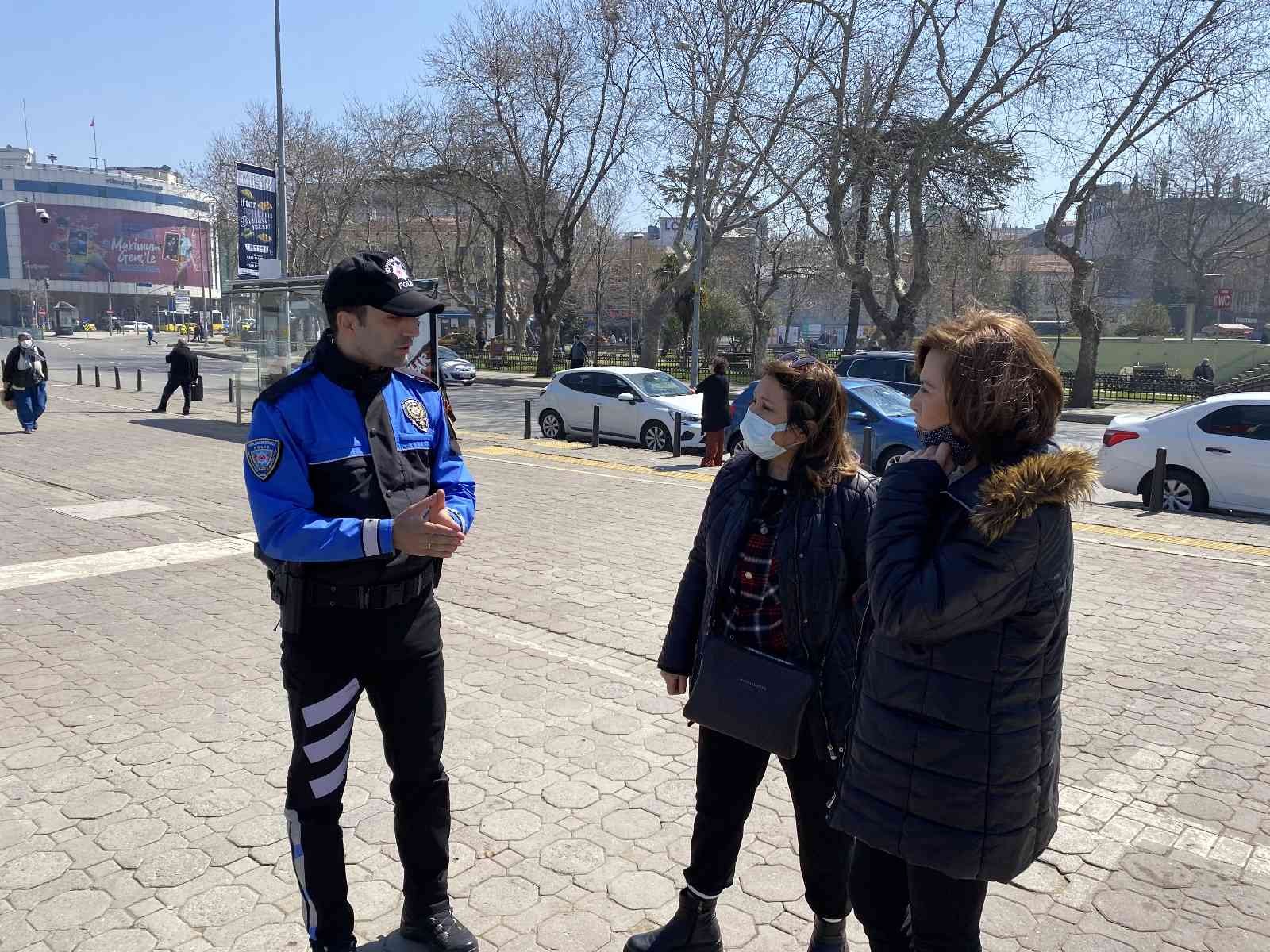 10 Nisan Polis Haftası etkinlikleri çerçevesinde İstanbul İl Emniyet Müdürlüğü Toplum Destekli Polis Şube Müdürlüğü ekipleri KADES, UYUMA, HAYDİ ...