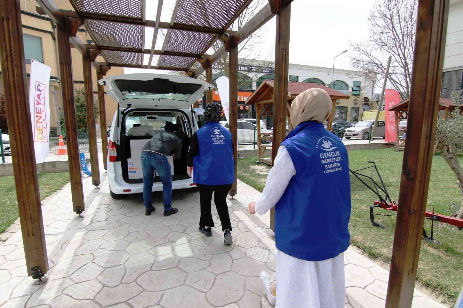 Sakarya Gençlik ve Spor İl Müdürlüğüne bağlı Sakarya Gençlik Merkezi bünyesinde hazırlanan ve ödül alan ‘Senden Umut Kesmem’ projesi çerçevesinde ...