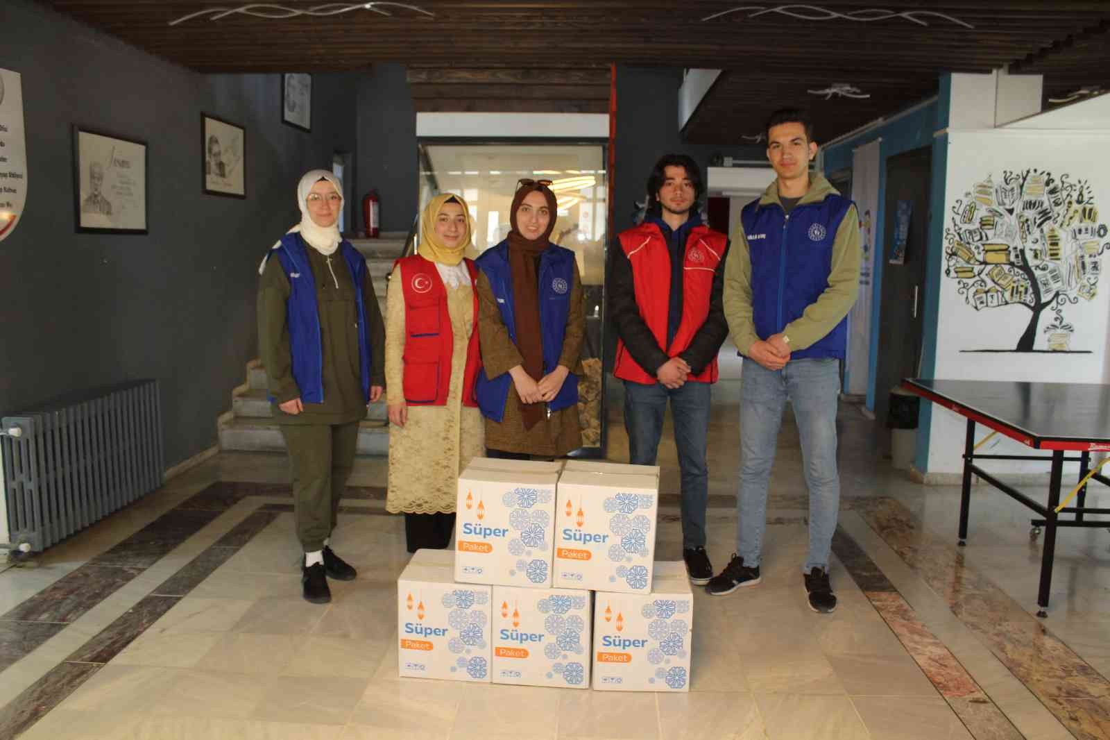 Sakarya Gençlik ve Spor İl Müdürlüğüne bağlı Sakarya Gençlik Merkezi bünyesinde hazırlanan ve ödül alan ‘Senden Umut Kesmem’ projesi çerçevesinde ...