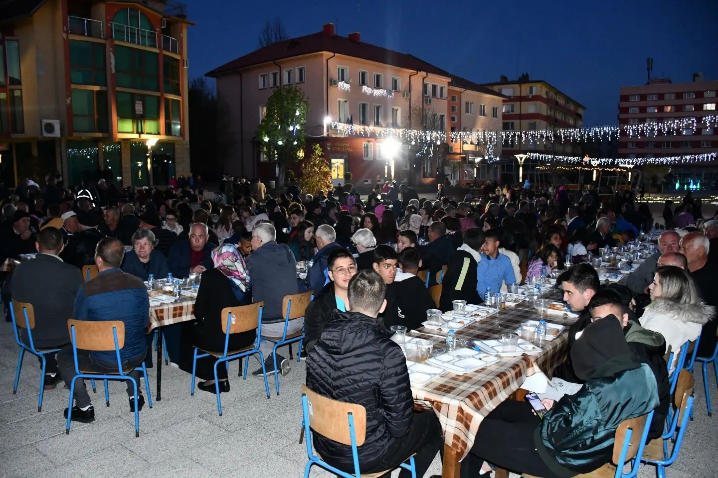 Kestel Belediyesi Ramazan ayının bereketini paylaşmak ve Bulgaristan’daki soydaşlarla birlik ve beraberliği güçlendirmek adına iftar sofrası ...