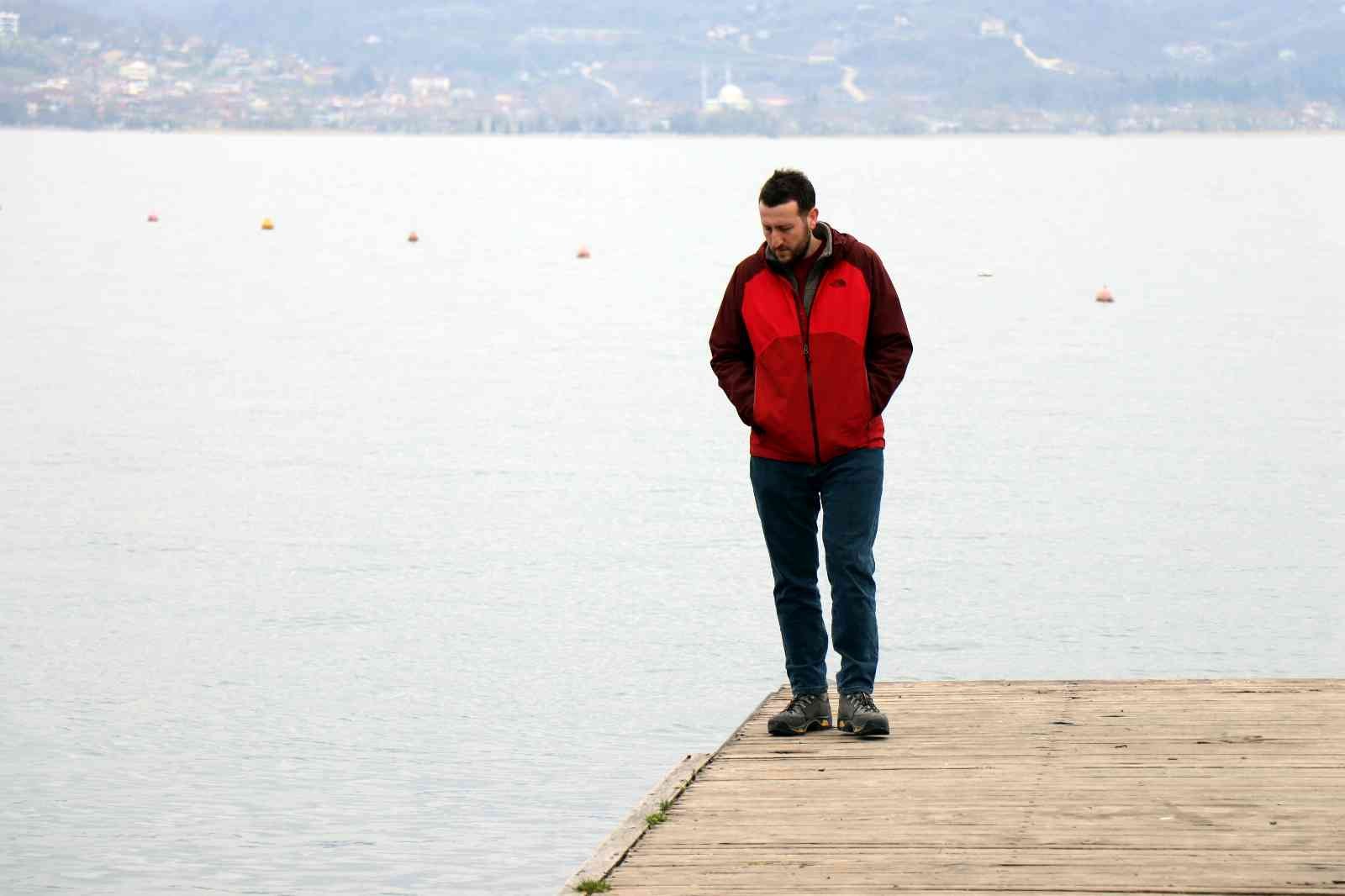 Dünya Doğa ve Doğal Kaynakları Koruma Birliği (IUCN) tarafından nesli tükenmek üzere olan hayvanlar kategorisinde yer alan su samuru, Sapanca ...