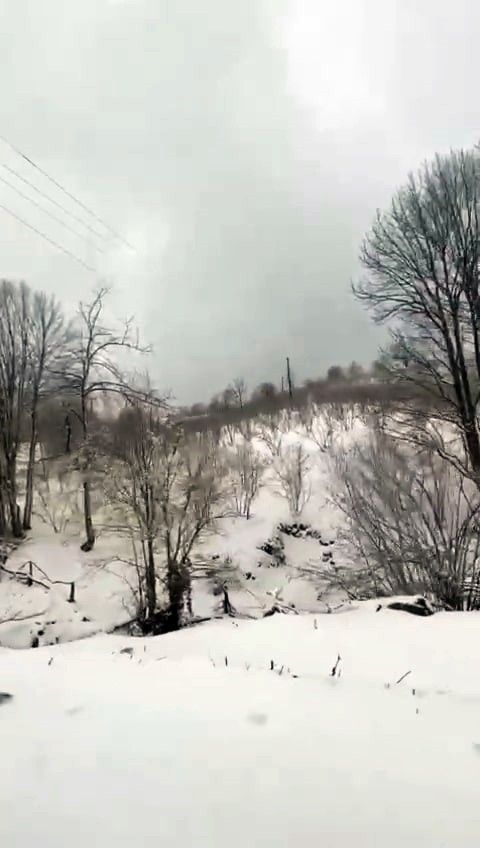 Nisan ayının ortasında Sakarya’nın yüksek kesimlerinde kar yağışı etkili oluyor. Meteoroloji Genel Müdürlüğünün turuncu kodlu kuvvetli yağış ...