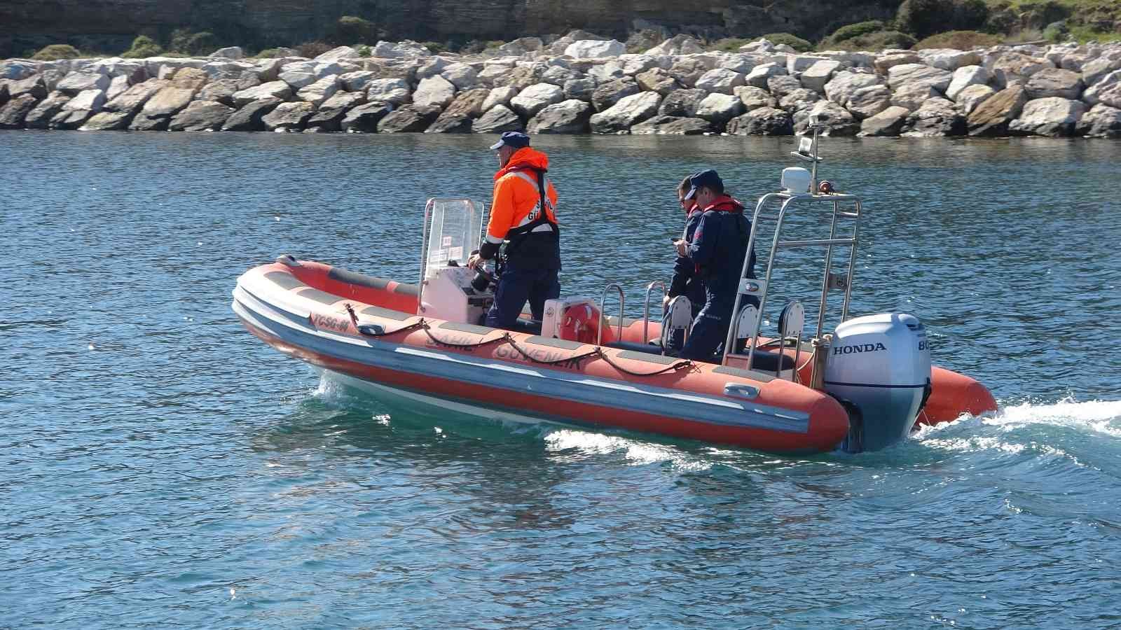 Çanakkale’de, jandarma ve Sahil Güvenlik ekiplerinin ortaklaşa düzenlediği operasyonda 123 düzensiz göçmen ve 2 organizatör yakalandı. Umuda ...