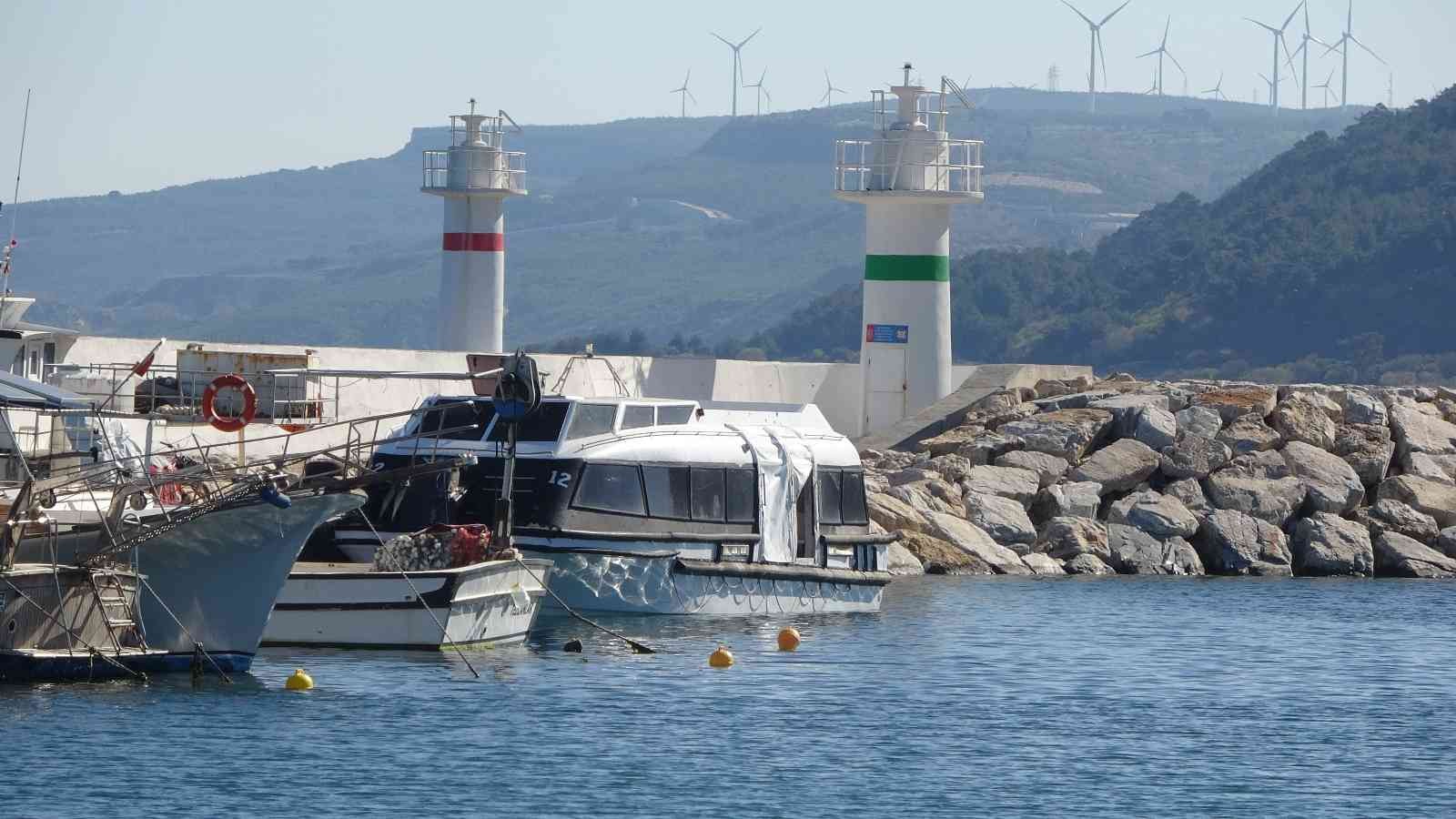 Çanakkale’de, jandarma ve Sahil Güvenlik ekiplerinin ortaklaşa düzenlediği operasyonda 123 düzensiz göçmen ve 2 organizatör yakalandı. Umuda ...