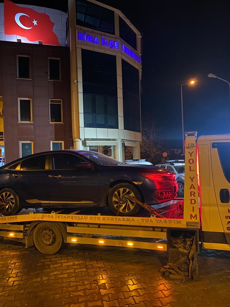 Çocuğuna üniversite hediyesi olarak otomobil almak isteyen baba, bulduğu bir otomobili almak için Pendik’ten Mersin’e gitti. 230 bin TL ödeyerek ...