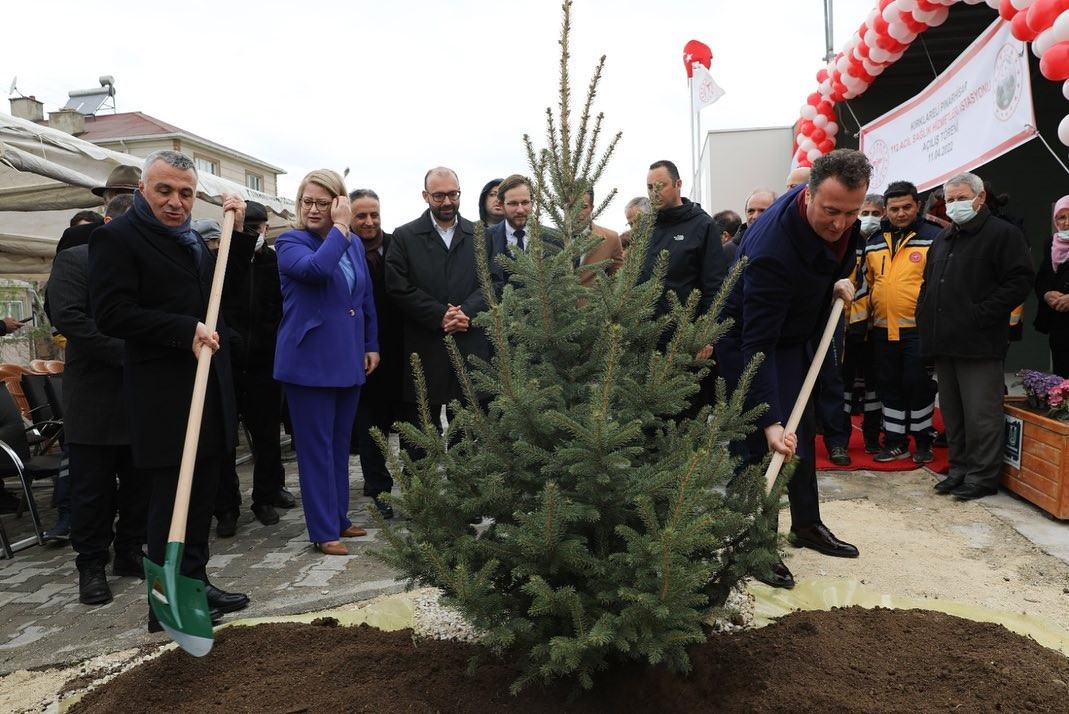 Kırklareli’nin Pınarhisar ilçesinde 112 Acil Sağlık Hizmetleri İstasyonu açıldı. 2 No’lu 112 Acil Sağlık Hizmetleri İstasyonu, Vali Osman Bilgin ...