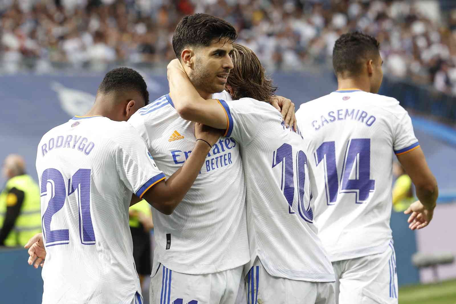 İspanya La Liga’da Real Madrid, Espanyol’u 4-0 mağlup ederek ligin bitimine 4 hafta kala şampiyonluğunu ilan etti. Madrid ekibi, böylelikle ...