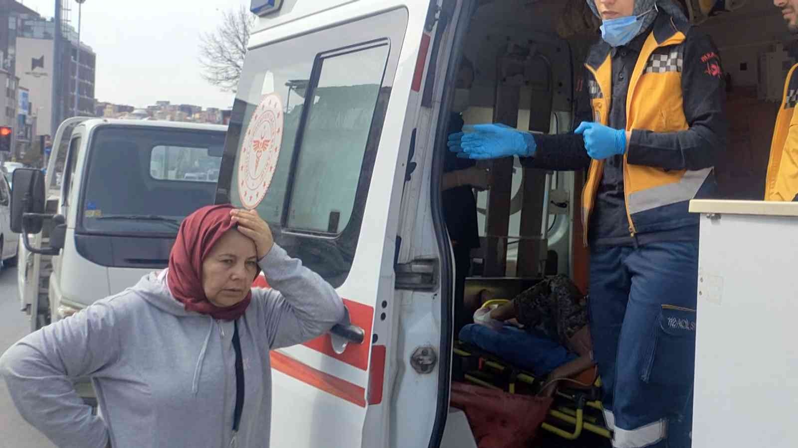 Şişli’de bir pansiyonda yangın çıktı. Patlama seslerinin duyulduğu yangın büyük paniğe neden olurken dumandan etkilenen iki kişiye sağlık ...