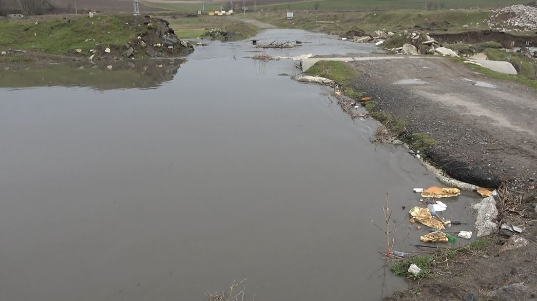 Tekirdağ’da çevreyi kirleten işletmelere yönelik denetimler sürdürülüyor. Tekirdağ Çevre, Şehircilik ve İklim Değişikliği İl Müdürlüğünce 2022 ...