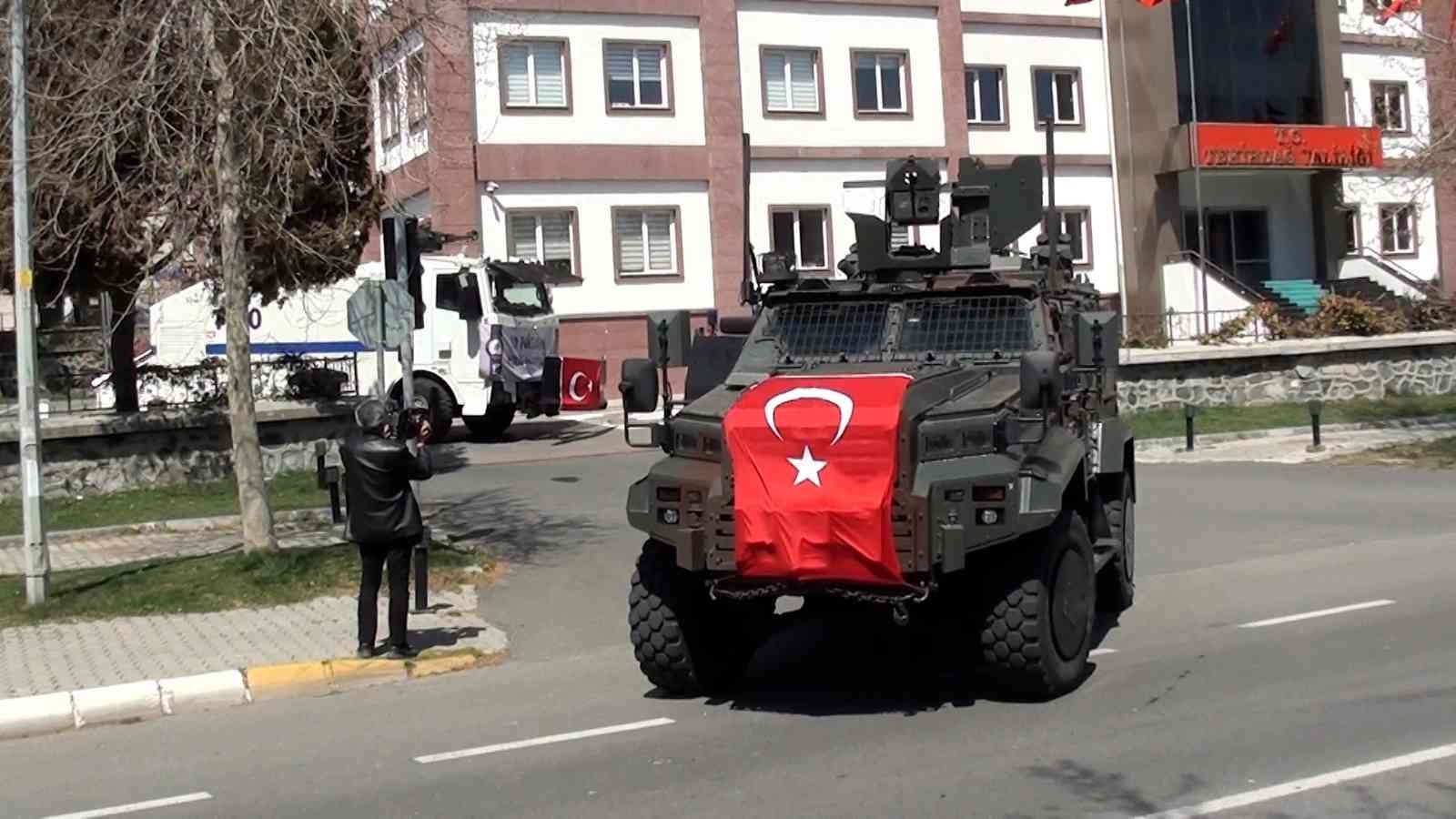 Tekirdağ’da ‘Polis Haftası’ sebebiyle Tekirdağ İl Emniyet Müdürlüğü tarafından konvoy düzenlendi. Emniyet emrinde yer alan araçlarla şehir turu ...