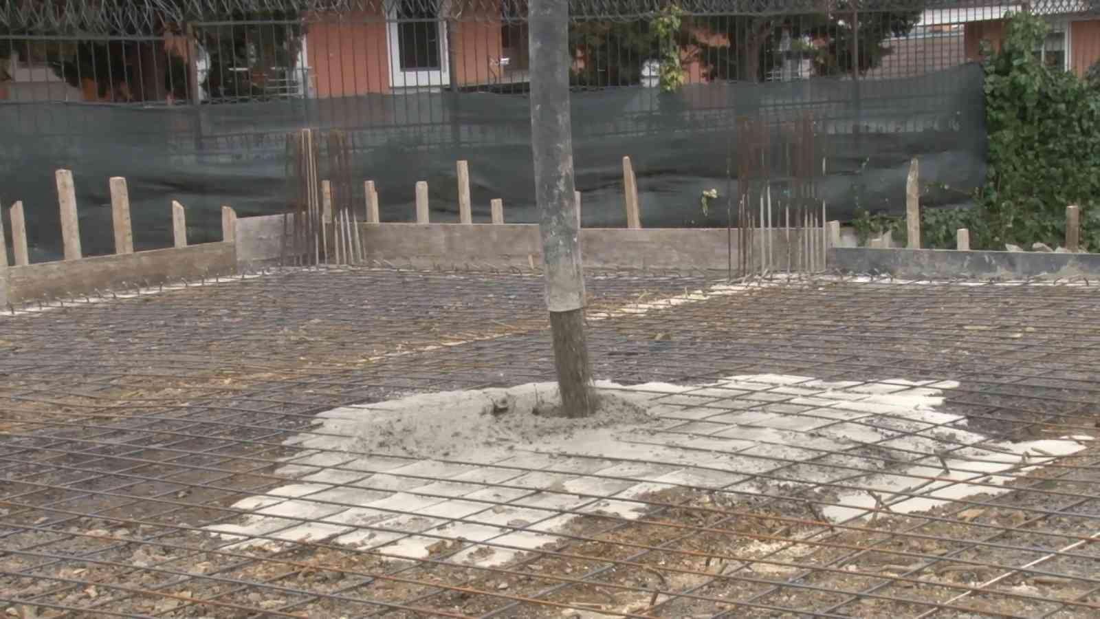 Üsküdar’da 750 kişilik kapasitesiyle hizmete girecek olan Talimhane Camii’nin temel atma töreni Üsküdar Belediye Başkanı Hilmi Türkmen ve ...