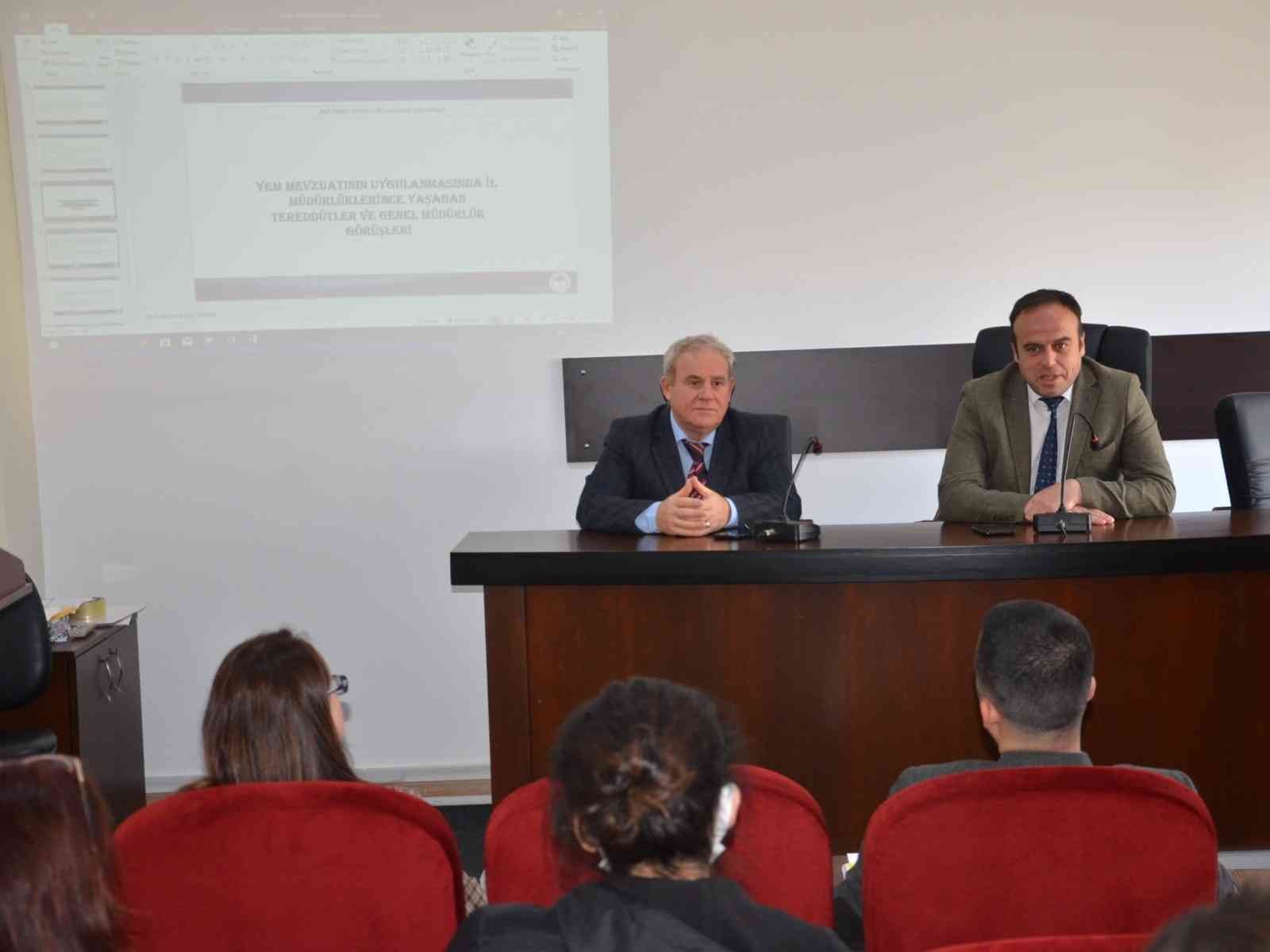 Tekirdağ’da yem denetimlerinde uygulanacak denetim planı hakkında değerlendirme toplantısı düzenlendi. Tekirdağ İl Tarım ve Orman Müdürlüğü ...