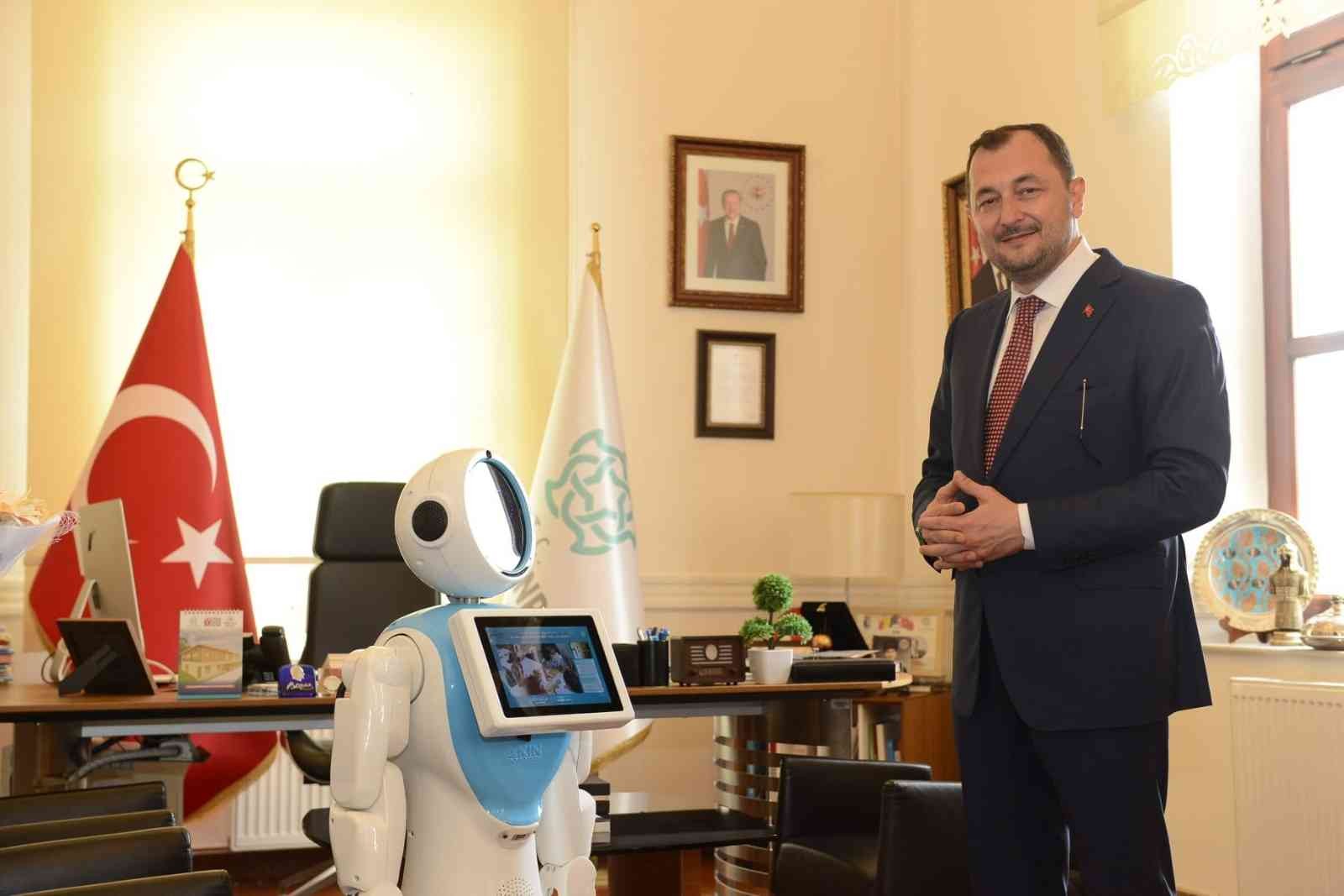 Türk mühendisler tarafından geliştirilen, yerli ve milli robotlar Tekirdağ’da çocuklarla buluştu. Tekirdağ’ın Süleymanpaşa ilçesinde Süleymanpaşa ...