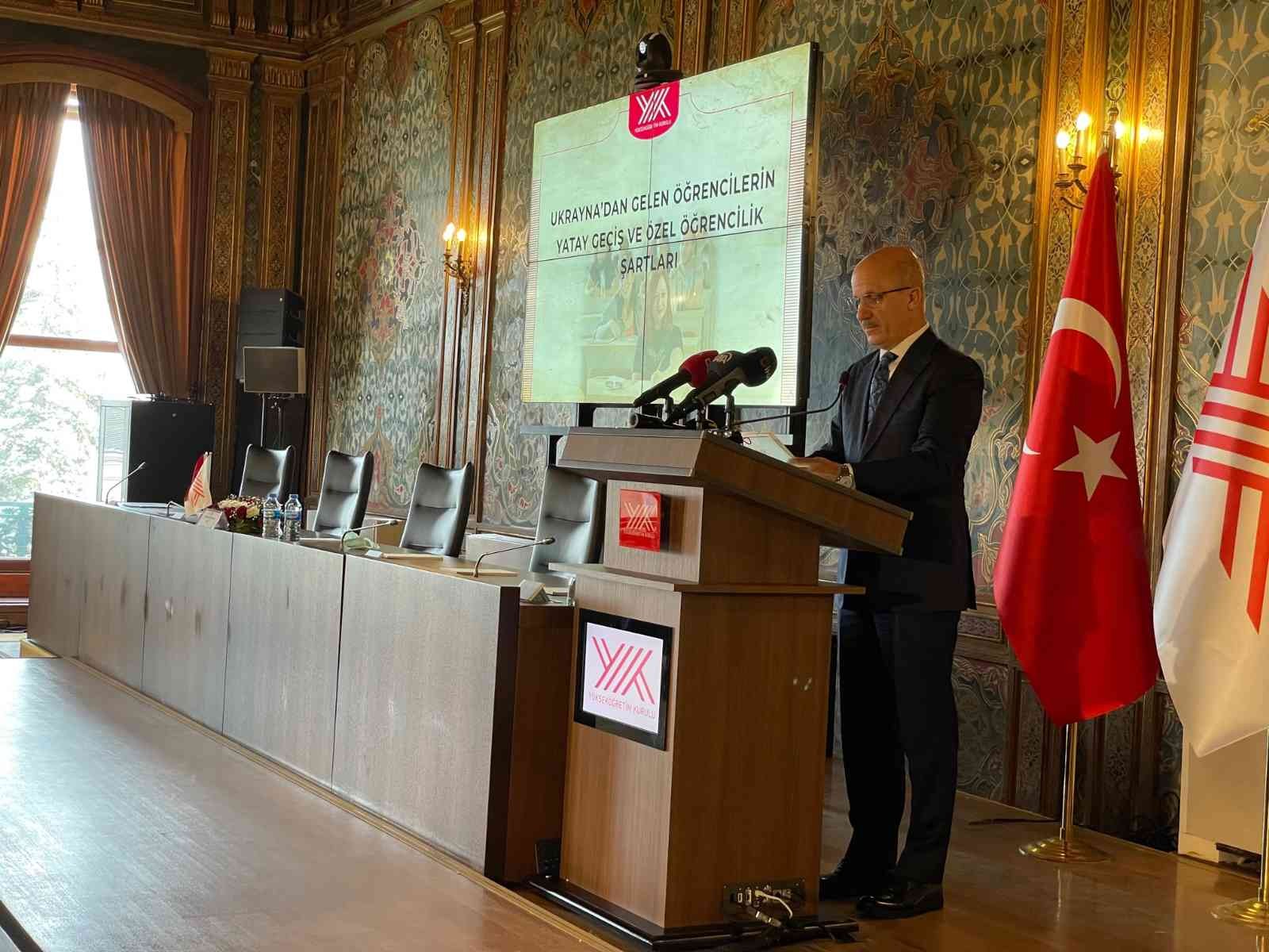 Yükseköğretim Kurulu (YÖK) Başkanı Prof.Dr. Erol Özvar, Ukrayna’daki savaştan kaçarak ülkemize gelen öğrencilerin üniversitelere yatay geçiş ve ...