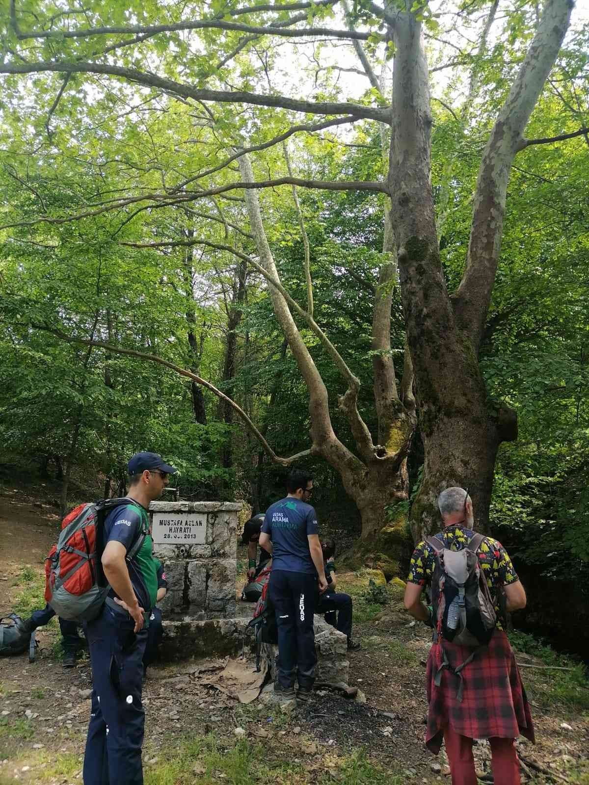 Elektrik sektörünün ilk arama kurtarma ekibi kuruldu. Çeşitli eğitimlerden geçen ekip, haftasonu doğada arama kurtarma tatbikatı gerçekleştirdi ...