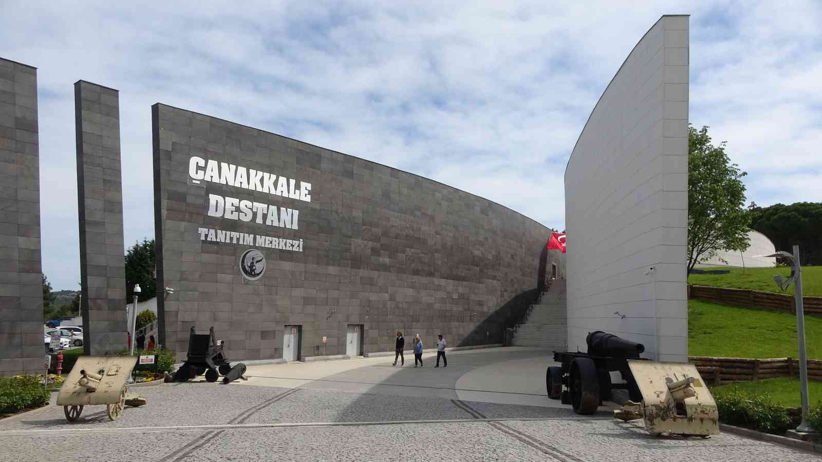 Çanakkale Savaşları Gelibolu Tarihi Alan Başkanlığı, bir koleksiyoncudan aldığı belgeleri kendi envanterine kazandırdı. Arşivlerde, 107 yıl önce ...